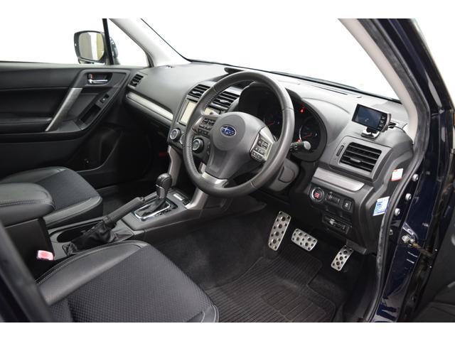 フォレスター ２．０ＸＴ　アイサイト　Ｂｌｕｅｔｏｏｔｈ　フルセグナビ　バックカメラ　パワーシート　シートヒーター　アダプティブクルーズコントロール　レーンアシスト　ＥＴＣ　ＨＩＤ　デュアルオートエアコン　４ＷＤ　横滑り防止装置（17枚目）