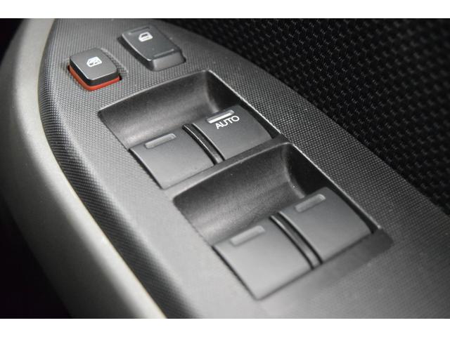 クロスロード HIDエディション Bluetooth アウトドアカスタム 新品ルーフラック 新品R/Tタイヤ 新品社外ホイール キーレス ETC オートエアコン(32枚目)