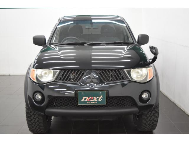 トライトン ベースグレード Bluetooth フルセグナビ バックカメラ キーレス MTタイヤ 4WD ヒッチメンバー オートエアコン 社外アルミホイール(7枚目)