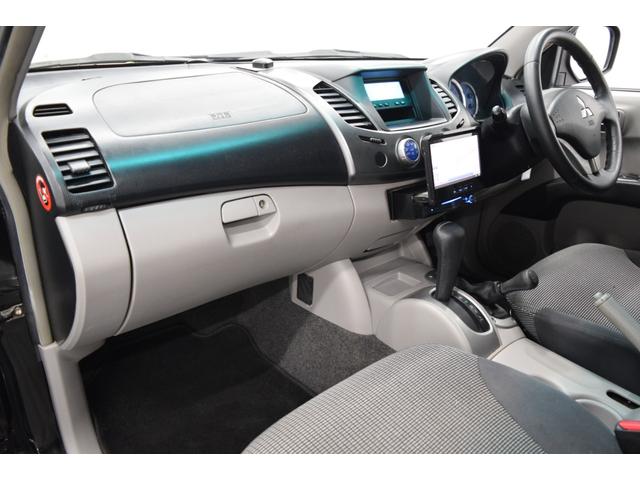 トライトン ベースグレード Bluetooth フルセグナビ バックカメラ キーレス MTタイヤ 4WD ヒッチメンバー オートエアコン 社外アルミホイール(28枚目)