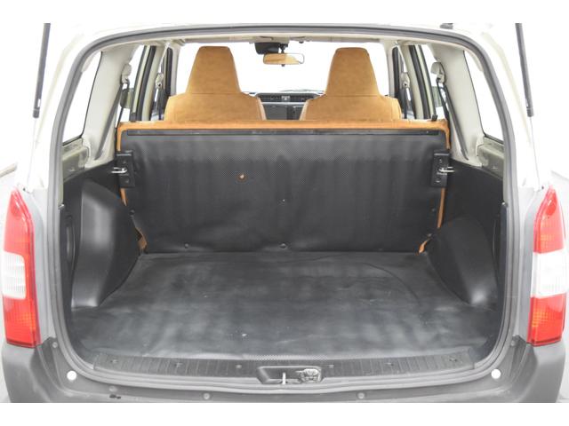 プロボックス ＤＸコンフォート　ホワイトリボンタイヤ　エンケイホイール　トヨタセーフティー　レーンアシスト　衝突被害軽減システム　Ｂｌｕｅｔｏｏｔｈ　バックカメラ　ＥＴＣ　ローダウン　キーレス　４ＷＤ　オートエアコン（18枚目）