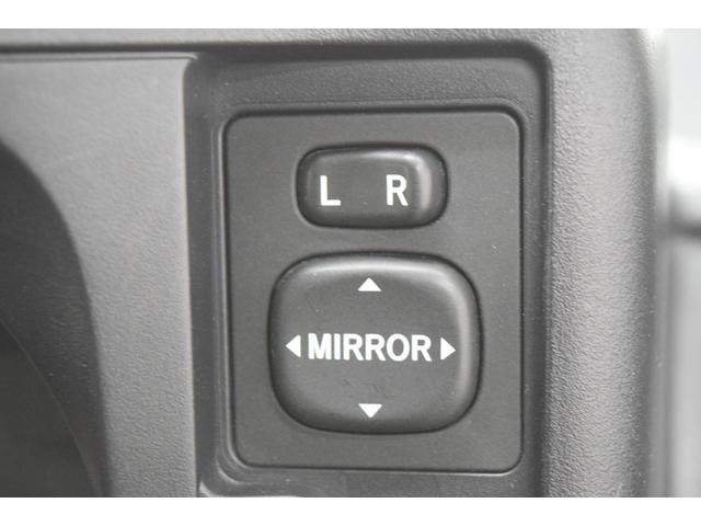 プロボックス ＤＸコンフォート　ホワイトリボンタイヤ　エンケイホイール　トヨタセーフティー　レーンアシスト　衝突被害軽減システム　Ｂｌｕｅｔｏｏｔｈ　バックカメラ　ＥＴＣ　ローダウン　キーレス　４ＷＤ　オートエアコン（31枚目）