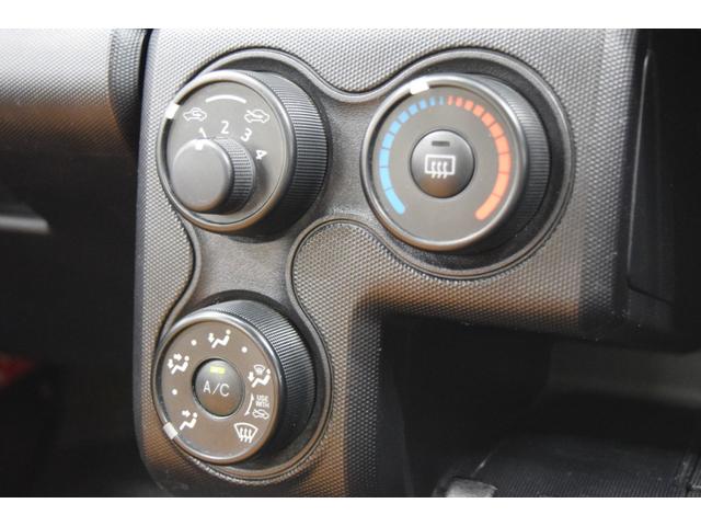 プロボックス ＤＸコンフォート　ホワイトリボンタイヤ　エンケイホイール　トヨタセーフティー　レーンアシスト　衝突被害軽減システム　Ｂｌｕｅｔｏｏｔｈ　バックカメラ　ＥＴＣ　ローダウン　キーレス　４ＷＤ　オートエアコン（32枚目）