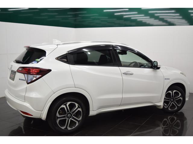 ヴェゼル ハイブリッドZ ブラウンレザー 衝突被害軽減システム フルセグナビ ETC マニュアルモード LEDヘッドライト オートライト クルーズコントロール Bカメラ アイドリングストップ ハーフレザーシート(9枚目)