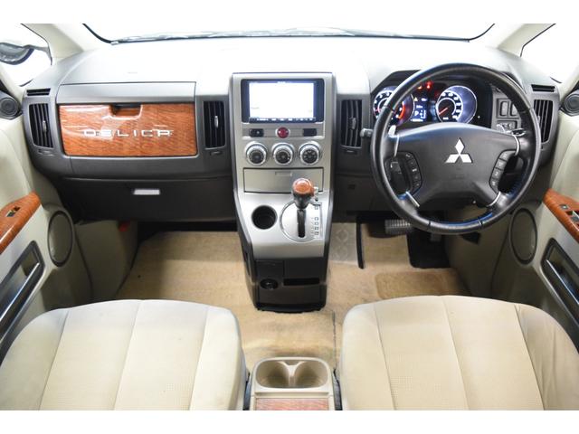 デリカＤ：５ Ｇ　パワーパッケージ　ナビ　地デジＴＶ　バックカメラ　ＥＴＣ　アイドリングストップ　横滑り防止　フルフラット　パワーシート　シートヒーター　ブラックアウトホイール　ＲＴタイヤ　クルーズコントロール　両側パワースライドドア（12枚目）