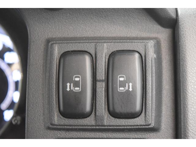 デリカＤ：５ Ｇ　パワーパッケージ　ナビ　地デジＴＶ　バックカメラ　ＥＴＣ　アイドリングストップ　横滑り防止　フルフラット　パワーシート　シートヒーター　ブラックアウトホイール　ＲＴタイヤ　クルーズコントロール　両側パワースライドドア（15枚目）