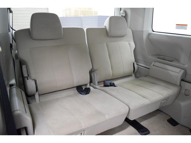 デリカＤ：５ Ｇ　パワーパッケージ　ナビ　地デジＴＶ　バックカメラ　ＥＴＣ　アイドリングストップ　横滑り防止　フルフラット　パワーシート　シートヒーター　ブラックアウトホイール　ＲＴタイヤ　クルーズコントロール　両側パワースライドドア（21枚目）