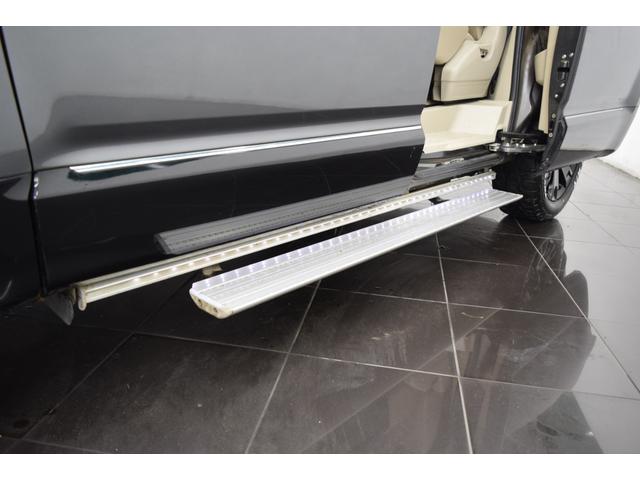 デリカＤ：５ Ｇ　パワーパッケージ　ナビ　地デジＴＶ　バックカメラ　ＥＴＣ　アイドリングストップ　横滑り防止　フルフラット　パワーシート　シートヒーター　ブラックアウトホイール　ＲＴタイヤ　クルーズコントロール　両側パワースライドドア（30枚目）