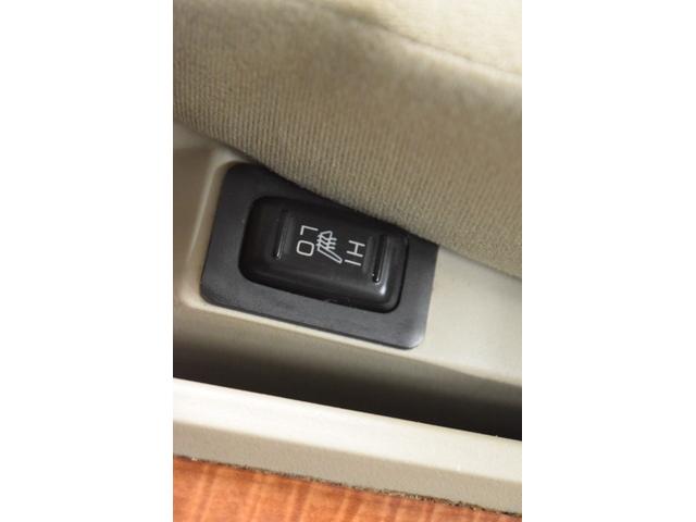 デリカＤ：５ Ｇ　パワーパッケージ　ナビ　地デジＴＶ　バックカメラ　ＥＴＣ　アイドリングストップ　横滑り防止　フルフラット　パワーシート　シートヒーター　ブラックアウトホイール　ＲＴタイヤ　クルーズコントロール　両側パワースライドドア（41枚目）