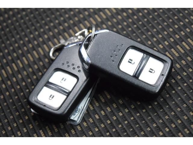 ヴェゼル ハイブリッドＺ　Ｂｌｕｅｔｏｏｔｈ　バックカメラ　アイドリングストップ　衝突被害軽減システム　クルーズコントロール　デュアルオートエアコン　ハーフレザーシート　ＬＥＤヘッドライト　ＥＴＣ　ブラウンインテリア（29枚目）