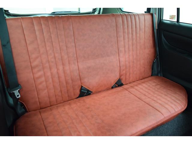 プロボックスバン ＧＬ　Ｂｌｕｅｔｏｏｔｈ　フルセグナビ　キーレス　ＥＴＣ　ホワイトリボンタイヤ　ヴィンテージアルミ　ヴィンテージレッドシート　カスタムグリル　アウトドアカスタム（17枚目）