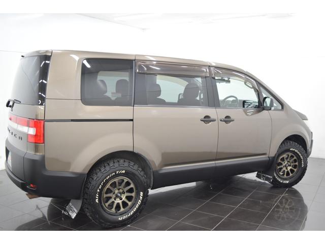 デリカD:5 G パワーパッケージ BFGoodrichATタイヤ バンパープロテクター ブロンズホイール Bluetooth バックカメラ フルセグナビ スマートキー HID ETC アウトドアカスタム 両側パワースライドドア(9枚目)