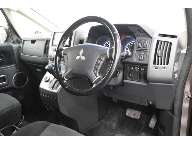 デリカD:5 G パワーパッケージ BFGoodrichATタイヤ バンパープロテクター ブロンズホイール Bluetooth バックカメラ フルセグナビ スマートキー HID ETC アウトドアカスタム 両側パワースライドドア(14枚目)