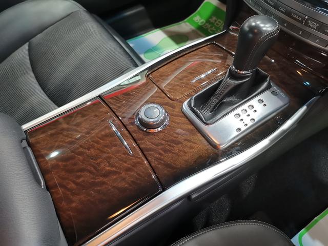 370GT タイプS 純ナビTV黒半革SBカメラクルコン(16枚目)