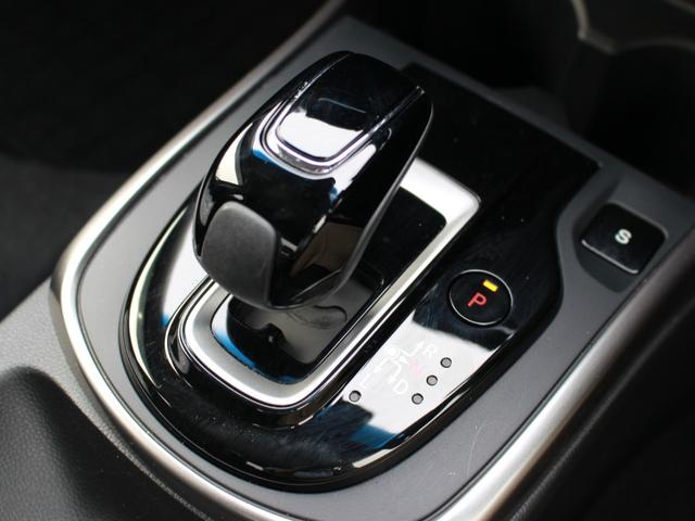 グレイス ハイブリッドＬＸ・ホンダセンシング　純正ナビ　バックカメラ　ビルトインＥＴＣ　ＬＥＤヘッドライト　Ｂｌｕｅｔｏｏｔｈ接続　スマートキー２個　アダプティブクルーズコントロール　車線逸脱防止　オートリトラミラー　シートリフター　リアカメラ（11枚目）
