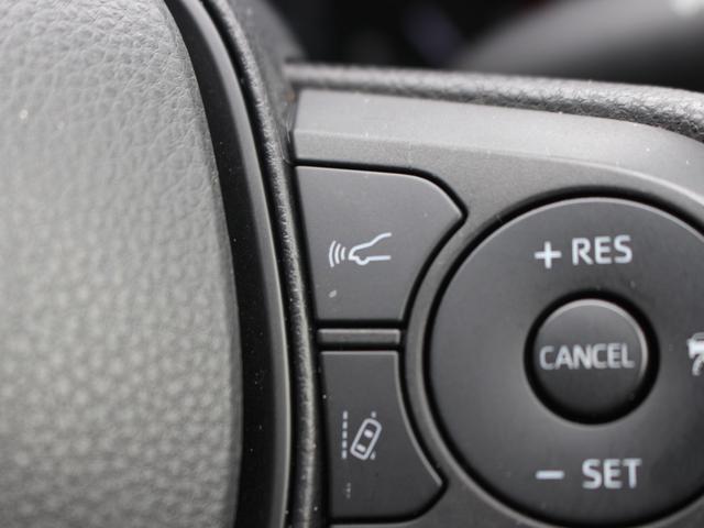 ＲＡＶ４ Ｘ　パナソニック製ナビ　バックカメラ　Ｂｌｕｅｔｈｏｏｔｈ　ＴＶ　ＥＴＣ　セーフティセンス　障害物センサー　ＬＥＤオートライト　オートリトラミラー　ステアリングリモコン　衝突軽減ブレーキ　スマートキー（9枚目）