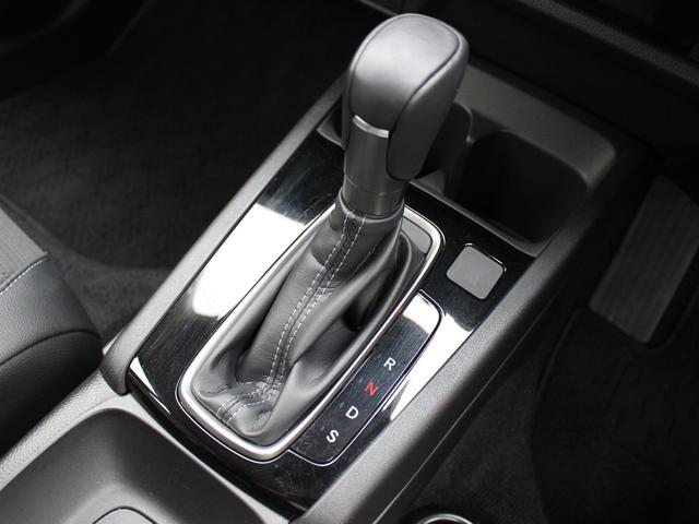 ＷＲ－Ｖ Ｚ　レンタアップ　純正８インチナビ　バックカメラ　フルセグＴＶ　Ｂｌｕｅｔｏｏｔｈ　ＵＳＢ　ＥＴＣ　コーナーセンサー　パドルシフト　ＬＥＤヘッドライト　横滑り防止装置　スマートキー　車線逸脱警報システム（12枚目）