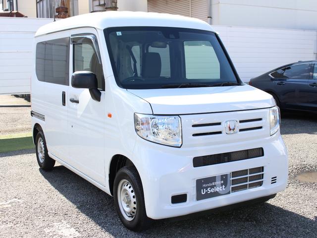 当社の優秀なスタッフがしっかり点検整備をさせていただいてからご納車いたします！さらに！ワイパーゴム、エレメント、エアクリーナーを新品交換させて頂いています！