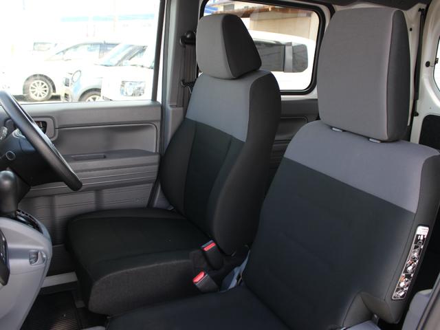 クリーニングをしっかり行っていますので、内外装どちらもきれいになっております！