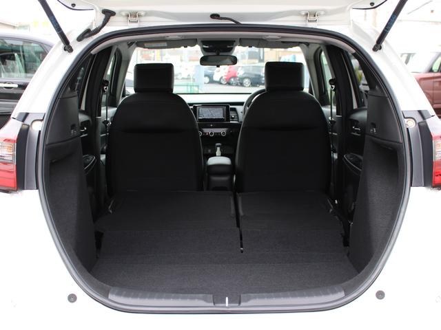 フィット ホーム　レンタアップ　禁煙　パイオニアナビ　バックカメラ　ＥＴＣ　ホンダセンシング　スマートキー２個　Ｂｌｕｅｔｏｏｔｈ　コーナーセンサー　電子パーキング＆ブレーキホールド　ＬＥＤヘッド　衝突軽減　横滑防止（21枚目）