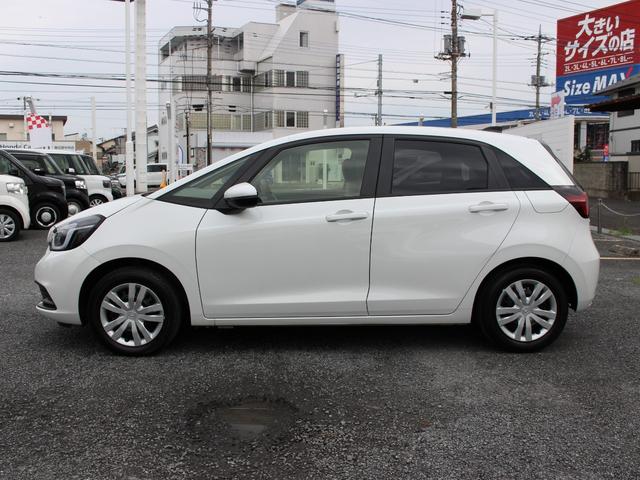 フィット ホーム　レンタアップ　禁煙　パイオニアナビ　バックカメラ　ＥＴＣ　ホンダセンシング　スマートキー２個　Ｂｌｕｅｔｏｏｔｈ　コーナーセンサー　電子パーキング＆ブレーキホールド　ＬＥＤヘッド　衝突軽減　横滑防止（25枚目）