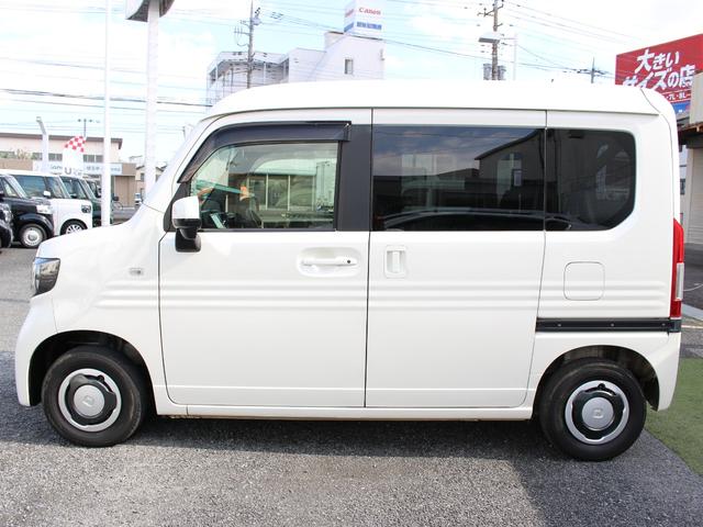 N-VAN+スタイル ファン・ターボホンダセンシング 純正ナビ フルセグ Bluetooth 衝突軽減 踏み間違い防止 アダプティブクルーズ LEDヘッドライト USB充電 ステアリングリモコン ルーフコンソール スマートキー 横滑防止 オートハイビーム(23枚目)