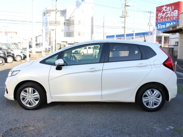 フィット １３Ｇ・Ｌホンダセンシング　ワンオーナー　純正ナビ　前ドラレコ　Ｂカメラ　ＥＴＣ　地デジフルセグＴＶ　１オーナー車　ＤＶＤ再生可　ナビ＆ＴＶ　サイドカーテンエアバック　リアカメラ　エアバック　パワーウインドウ　記録簿　ＶＳＡ（7枚目）