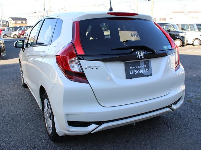 フィット １３Ｇ・Ｌホンダセンシング　ワンオーナー　純正ナビ　前ドラレコ　Ｂカメラ　ＥＴＣ　地デジフルセグＴＶ　１オーナー車　ＤＶＤ再生可　ナビ＆ＴＶ　サイドカーテンエアバック　リアカメラ　エアバック　パワーウインドウ　記録簿　ＶＳＡ（8枚目）