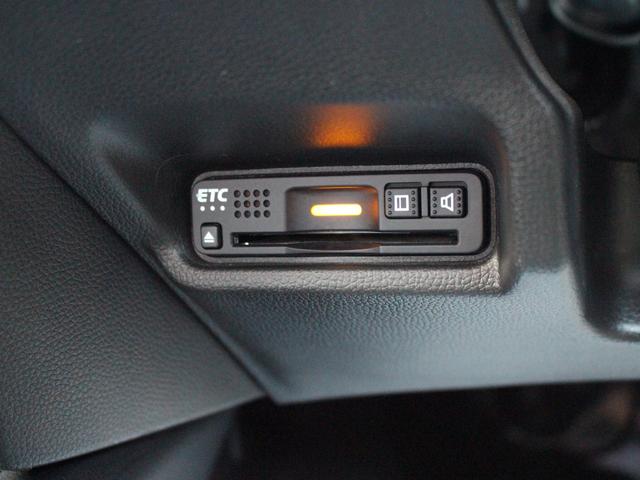フィット １３Ｇ・Ｌホンダセンシング　ワンオーナー　純正ナビ　前ドラレコ　Ｂカメラ　ＥＴＣ　地デジフルセグＴＶ　１オーナー車　ＤＶＤ再生可　ナビ＆ＴＶ　サイドカーテンエアバック　リアカメラ　エアバック　パワーウインドウ　記録簿　ＶＳＡ（24枚目）