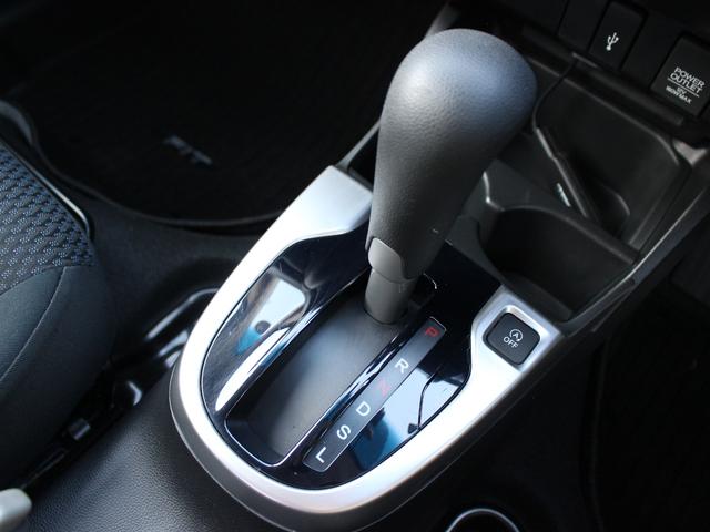 フィット １３Ｇ・Ｌホンダセンシング　ワンオーナー　純正ナビ　前ドラレコ　Ｂカメラ　ＥＴＣ　地デジフルセグＴＶ　１オーナー車　ＤＶＤ再生可　ナビ＆ＴＶ　サイドカーテンエアバック　リアカメラ　エアバック　パワーウインドウ　記録簿　ＶＳＡ（25枚目）