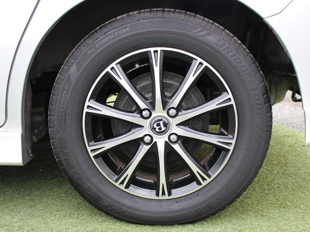 フリードスパイクハイブリッド ジャストセレクション　Ａｎｄｒｏｉｄディスプレイオーディオ　クルーズコントロール　ＥＴＣ　ＨＩＤヘッド　リモコンキー　左パワースライド　横滑り防止　社外アルミホイール　キーフリー　エアコン　両側スライド片側電動　ＡＢＳ（26枚目）