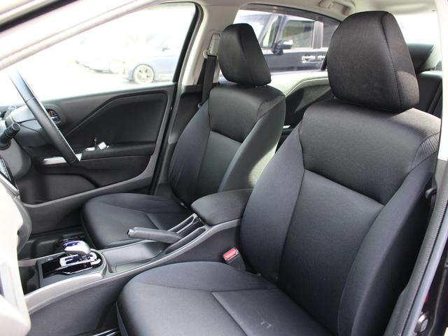 グレイス ハイブリッドＬＸ　純正ナビワンセグＴＶ　スマートキー　ＥＴＣ　ＬＥＤヘッド　Ｂｌｕｅｔｏｏｔｈ　横滑り防止　電子パーキング　ラジオ　ＡＢＳ　アイドリングストップ　１オナ　パワーウインドウ　キーレス　クルーズコントロール（15枚目）