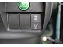 VSA(Vehicle Stability Assist)が装備!!VSAはコーナリング時の横滑りを抑制する機能と車両の急激な挙動変化を抑える機能で、安定した走行を実現していいます!!