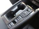 ｅ：ＨＥＶ　純正コネクトナビ　マルチビューカメラ　フルセグＴＶ　Ｂｌｕｅｔｈｏｏｔｈ　ＵＳＢ　グーグルアシスタント　ホンダセンシング　置くだけ充電　ＥＴＣ２．０　パドルシフト　レザーシート　パワーシート　Ｒカメラ（10枚目）