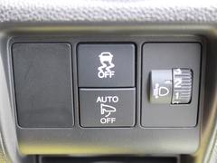 ＶＳＡ（ＶｅｈｉｃｌｅＳｔａｂｉｌｉｔｙＡｓｓｉｓｔ）が装備！！ＶＳＡはコーナリング時の横滑りを抑制する機能と車両の急激な挙動変化を抑える機能で、安定した走行を実現していいます！！ 6