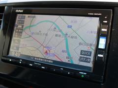 純正ナビ搭載車！！ナビ起動までの時間と地図検索する速度が魅力で、初めての道でも安心・快適なドライブをサポートします！！ 5