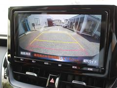 バックカメラが装備されており、後方の安全確認はもちろんのこと狭い場所での駐車や雨の日・夜間など視界の悪いコンディションでのストレスの軽減にもなります！ 7