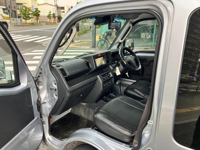 ハイゼットトラック ジャンボＳＡＩＩＩｔ　純正ナビ　地デジ　Ｂｌｕｅｔｏｏｔｈ　ＥＴＣ　ＣＤ　ＤＶＤ　デジタルインナーミラー型ドラレコ　衝突防止軽減ブレーキ　ＬＥＤライト　革シートカバー　令和６年ディーラー記録簿　キーレス　スペアキー２本（17枚目）