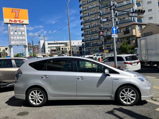 プリウスアルファ Ｇツーリングセレクション　ワンオーナー　禁煙車　純正ナビ　バックカメラ　ワンセグＴＶ　Ｂｌｕｅｔｏｏｔｈ　ＥＴＣ　障害物ソナー　ステアスイッチ　スマートキー２個　令和７年ディーラー記録簿（12枚目）