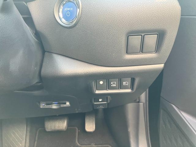 Ｃ－ＨＲ Ｇ　モード　ネロ　セーフティプラス　セーフティセンス　ブラインドスポット　シートヒーター　先行車発進告知機能　前後ドラレコ　スマートキー２個　革巻ステアリング　８インチナビ　全周囲カメラ（33枚目）