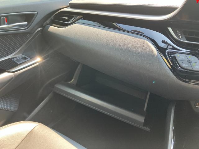 Ｃ－ＨＲ Ｇ　モード　ネロ　セーフティプラス　セーフティセンス　ブラインドスポット　シートヒーター　先行車発進告知機能　前後ドラレコ　スマートキー２個　革巻ステアリング　８インチナビ　全周囲カメラ（44枚目）
