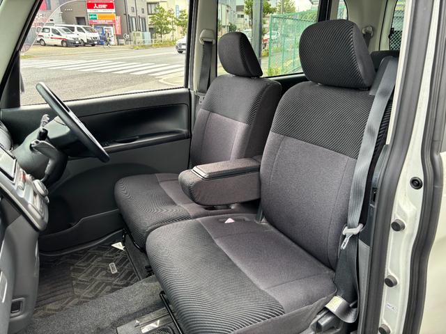 タント カスタムＸリミテッド　ワンオーナー　禁煙車　社外ＳＤナビ　フルセグ　スマートキー　片側電動スライドドア　ＨＩＤヘッドライト　フォグランプ　プライバシーガラス　純正１４インチアルミホイール　車両ナビ取扱説明書　スペアキー（13枚目）