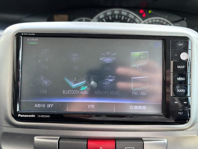 タント カスタムＸリミテッド　ワンオーナー　禁煙車　社外ＳＤナビ　フルセグ　スマートキー　片側電動スライドドア　ＨＩＤヘッドライト　フォグランプ　プライバシーガラス　純正１４インチアルミホイール　車両ナビ取扱説明書　スペアキー（32枚目）