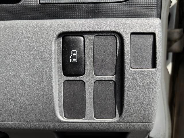タント カスタムＸリミテッド　ワンオーナー　禁煙車　社外ＳＤナビ　フルセグ　スマートキー　片側電動スライドドア　ＨＩＤヘッドライト　フォグランプ　プライバシーガラス　純正１４インチアルミホイール　車両ナビ取扱説明書　スペアキー（33枚目）