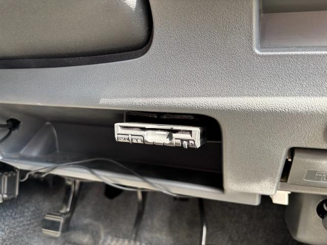 タント カスタムＸリミテッド　ワンオーナー　禁煙車　社外ＳＤナビ　フルセグ　スマートキー　片側電動スライドドア　ＨＩＤヘッドライト　フォグランプ　プライバシーガラス　純正１４インチアルミホイール　車両ナビ取扱説明書　スペアキー（35枚目）