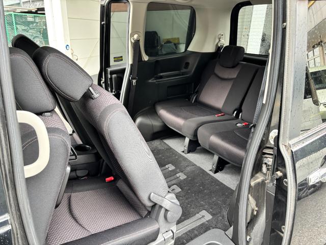 セレナ ハイウェイスター 1オーナー 禁煙車 スマートキー2個 3列シート ノーマルクルコン 障害物ソナー 7インチSDナビ CDDVD再生 Bluetooth接続 フルセグ バックカメラ ETC HIDライト(23枚目)