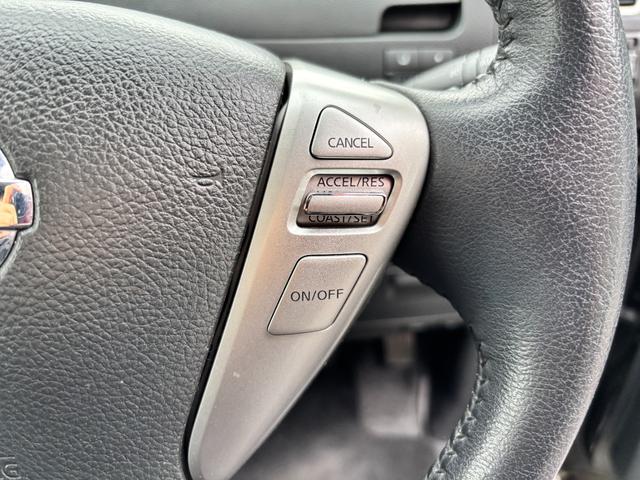 セレナ ハイウェイスター 1オーナー 禁煙車 スマートキー2個 3列シート ノーマルクルコン 障害物ソナー 7インチSDナビ CDDVD再生 Bluetooth接続 フルセグ バックカメラ ETC HIDライト(29枚目)