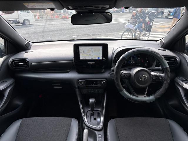 ヤリス Ｚ　１オーナー　純正ナビ　全周囲カメラ　フルセグＴＶ　衝突防止軽減ブレーキ　レーンキープＡ　ブラインドスポット　ＥＴＣ　Ｂｌｕｅｔｏｏｔｈ　レーダークルーズ　ステアリングヒーター　スマートキー２個　禁煙車（2枚目）