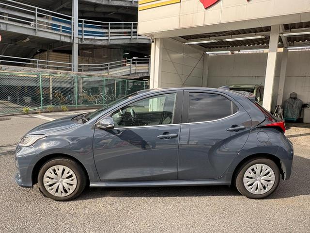 ヤリス Ｚ　１オーナー　純正ナビ　全周囲カメラ　フルセグＴＶ　衝突防止軽減ブレーキ　レーンキープＡ　ブラインドスポット　ＥＴＣ　Ｂｌｕｅｔｏｏｔｈ　レーダークルーズ　ステアリングヒーター　スマートキー２個　禁煙車（9枚目）