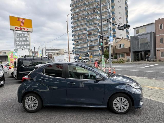 ヤリス Ｚ　１オーナー　純正ナビ　全周囲カメラ　フルセグＴＶ　衝突防止軽減ブレーキ　レーンキープＡ　ブラインドスポット　ＥＴＣ　Ｂｌｕｅｔｏｏｔｈ　レーダークルーズ　ステアリングヒーター　スマートキー２個　禁煙車（13枚目）